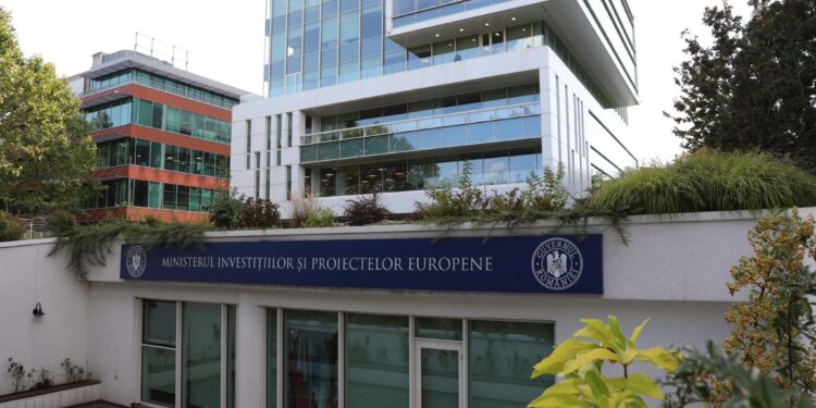 Ministerul Investițiilor a anunțat începerea etapei de preînscriere în platforma IMM Recover pentru contractarea de granturi pentru investiții în retehnologizare