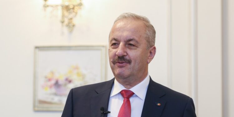 Ministrul Apărării Naționale participă la ceremonia dedicată împlinirii a 70 de ani de la înființarea Bazei 86 Aeriană ”Locotenent aviator Gheorghe Mociorniță”