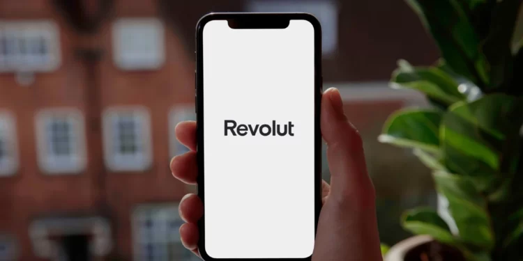 Revolut, ținta unui atac cibernetic: „Dorim să le prezentăm cele mai sincere scuze clienților care ar fi putut fi afectați de acest incident”