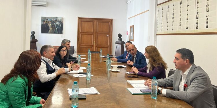 Ministrul Educației s-a întâlnit cu reprezentanții Federației Naționale a Asociațiilor de Părinți – Învățământ Preuniversitar