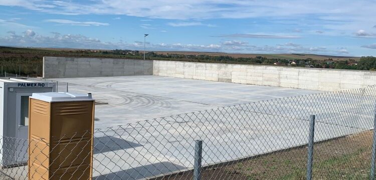 Platformă comunală de depozitare a gunoiului de grajd în comuna Ruginoasa, pentru a se evita poluarea apei cu nitrați