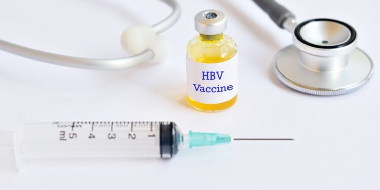 Ministerul Sănătății, despre cele 130.000 de doze de vaccin hepatic B: „Dozele vor ajunge în țara noastră până la jumătatea lunii noiembrie”