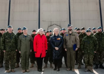 Ceremonia de încheiere a misiunii de Poliție Aeriană Întărită a detașamentului Forțelor Aeriene Regale Canadiene