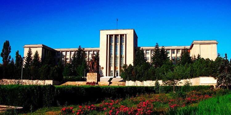 Secretarul de stat Eduard Bachide a participat la aniversarea Universității Naționale de Apărare ”Carol I” din București