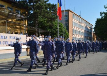 Klaus Iohannis a semnat decretul de decorare a Drapelului de Luptă al Academiei Navale ”Mircea cel Bătrân”