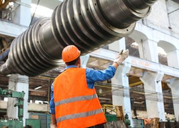 INS: Prețurile producției industriale au crescut în septembrie cu 46,7%, față de aceeași lună a anului trecut