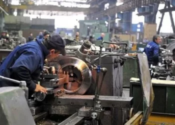 INS: Producția industrială a fost mai mare în luna septembrie 2022 decât în septembrie 2021, atât ca serie brută, cât și ca serie ajustată în funcție de numărul de zile lucrătoare și de sezonalitate