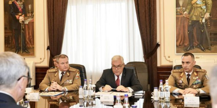Conducerea MApN a avut o întrevedere cu o delegație condusă de comandantul Comandamentului pentru Operaţii Speciale ale SUA