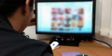 Individ condamnat la 20 de ani de închisoare pentru pornografie infantilă, participație improprie la viol și șantaj și alte infracțiuni