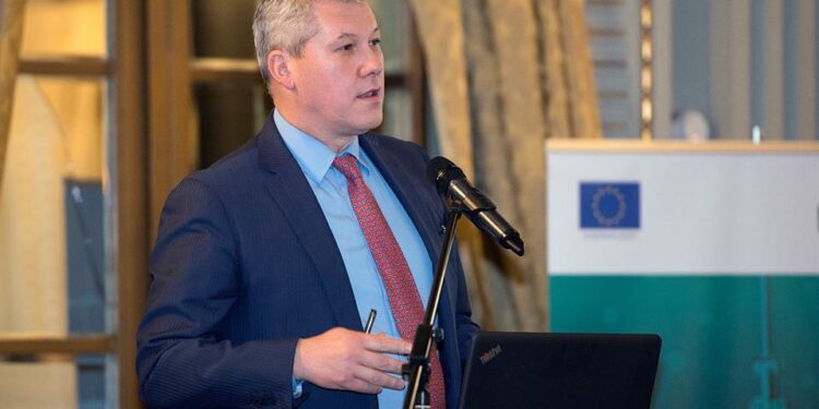 Cătălin Predoiu, ministrul Justiției, efectuează o deplasare la Bruxelles pentru a participa la Consiliul JAI și la lucrările Consiliului de Afaceri Generale