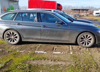 Un autoturism marca BMW, cautăt de autoritățile din Germania, oprit de polițiștii de frontieră la ieșirea din țară prin PTF Petea