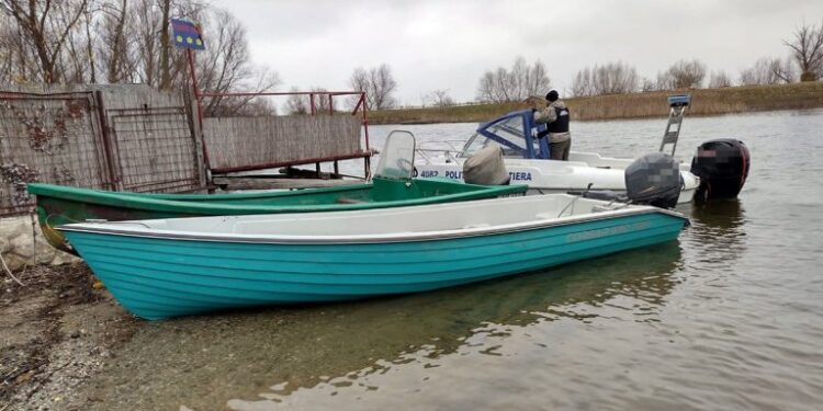 Polițiștii de frontieră din cadrul Gărzii de Coastă au găsit un motor de barcă, căutat de autoritățile din Suedia