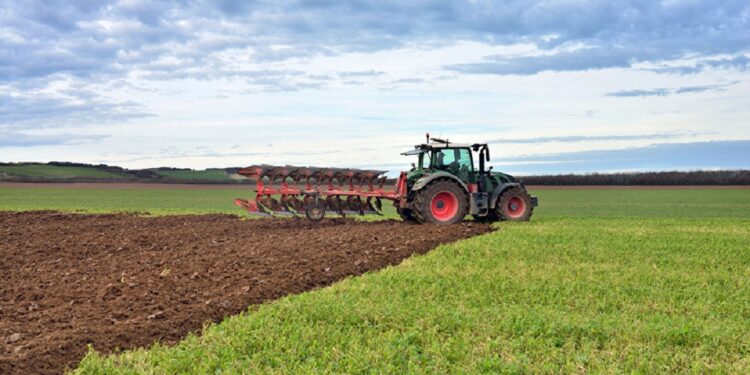 Ministerul Agriculturii și Dezvoltării Rurale: Schema de reducere a accizei pentru motorina utilizată în agricultură continuă și în anul 2023