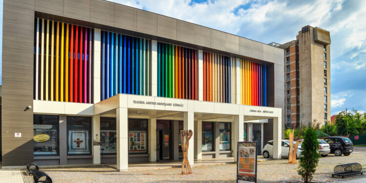 Cinematograful Arta din Sfântu Gheorghe a aniversat șase ani de la redeschidere proiectând filme nominalizate și premiate la Globul de Aur