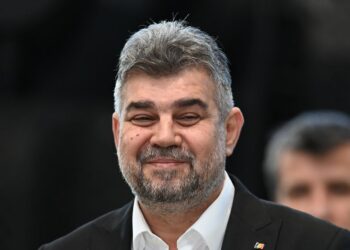 Marcel Ciolacu: „Haideți să ținem copiii în clase, nu pe străzi. Și noi să continuăm dialogul!”