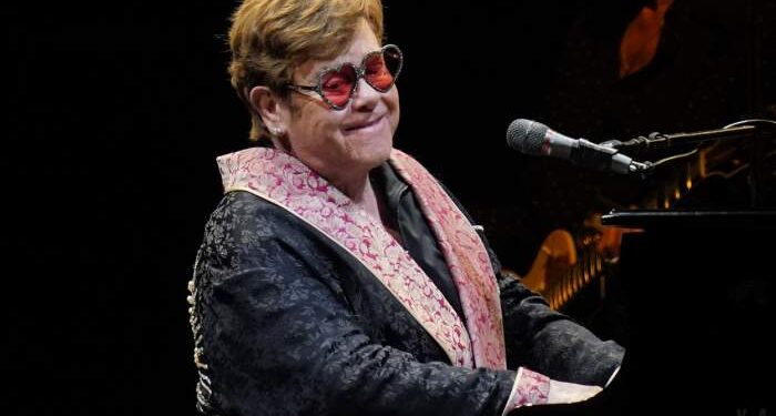 Sfârșitul unei ere! Elton John s-a retras! A susținut ultimul concert din carieră!