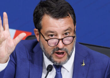 Italia are cu ce se mândri! A impus băncilor taxe de 40% pe profit!