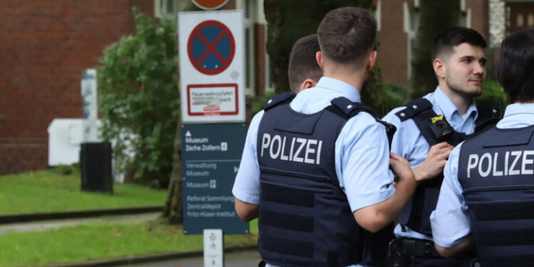 Caz şocant în Germania! Un bărbat a aruncat de pe un pod un copil ucrainean de 10 ani!