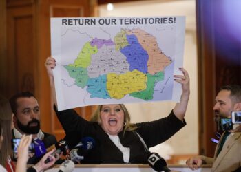 Diana Șoșoacă face acuzații incendiare, în Parlament: Zelenski este un nazist! Return our teritory, Ukraine!