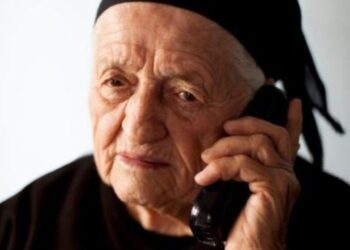 Cum a reușit doamna Catinca, la 80 de ani, să păcălească doi escroci cu experiență?