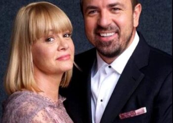 Cine este și cum arată soția lui Horia Brenciu. Gurile rele spun că este prea bătrână pentru artist, dar el o adoră