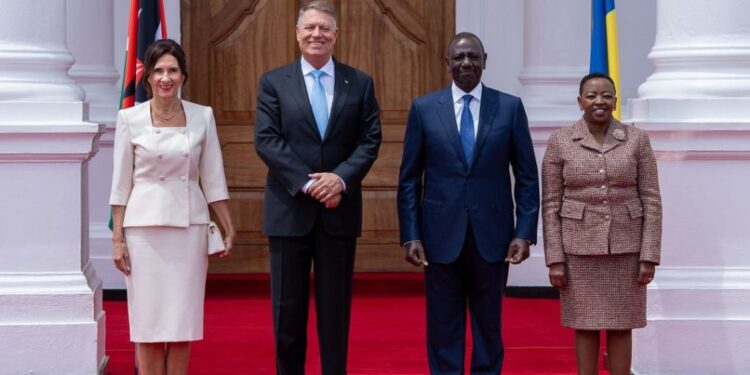 Gafa făcută de Carmen Iohannis în Kenya! S-a văzut TOT!