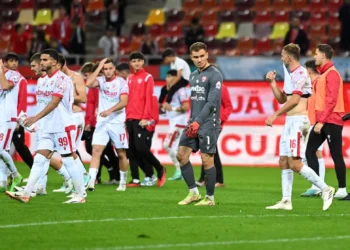 Primul antrenor gata să vină la Dinamo: „Când te sună clubul mamă, nu spui nu. Trebuie un șoc!”