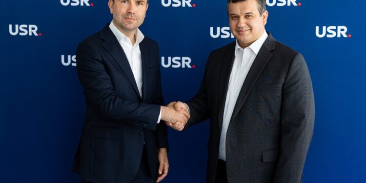 Tomac și Drulă pariază pe o mare lovitură electorală: ‘Vom scoate România din ghearele baronilor vopsiţi cu mult roşu sau galben’