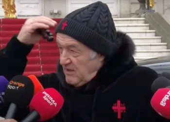 Gigi Becali și-a pierdut răbdarea: „Am fost idiot. Dar să nu mai credeți că mă păcăliți cu ciorbe reîncălzite!”