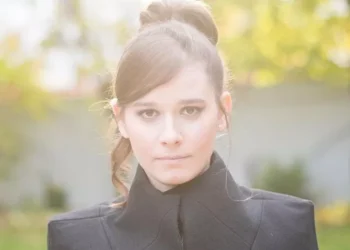 Cum și-a făcut apariția preafrumoasa Kira Hagi la cununia civilă a lui Ianis? Fata lui Gică Hagi, cea mai talentată actriță din România, a atras toate privirile!