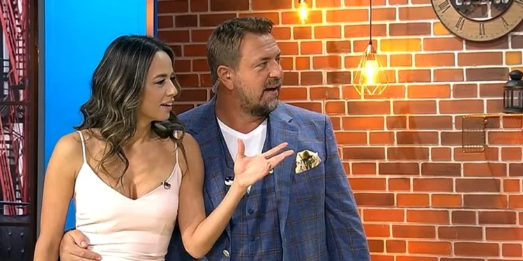 Fotografia rușinoasă pe care Andreea Raicu o vrea ștearsă! I s-a văzut fundul la TV, iar Horia Brenciu a fost de vină