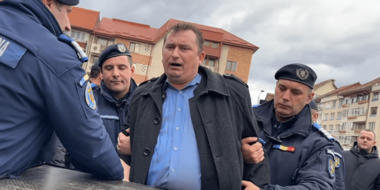 Diana Șoșoaca: „Jandarmeria a ajuns o haită de derbedei bătăuși, puși să omoare români naționaliști!”