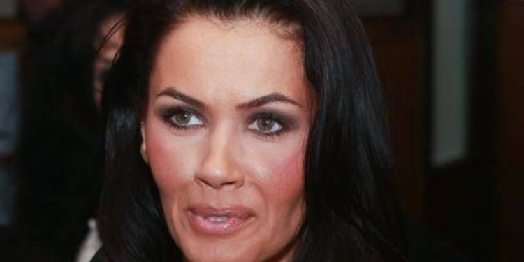 Oana Zăvoranu, mai frumoasă ca Angelina Jolie! Este o adevărată Miss Universe!