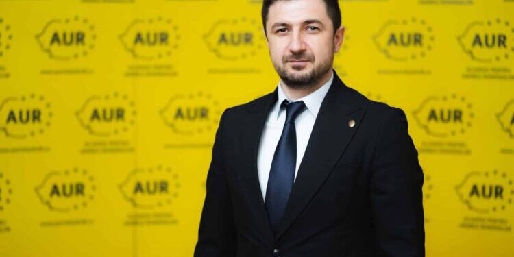 Adrian Axinia (AUR): Coaliția PSD – PNL nu mai are nicio legătură cu românii, scopul ei fiind doar să dea satisfacție capitalelor străine