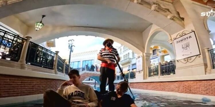 Fiul Anamariei Prodan, plimbare de neuitat cu gondola prin Las Vegas. Ce semnificație are acest loc pentru impresară?