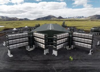 A fost inaugurată „Mammoth”, cea mai mare instalație de captare a aerului din lume