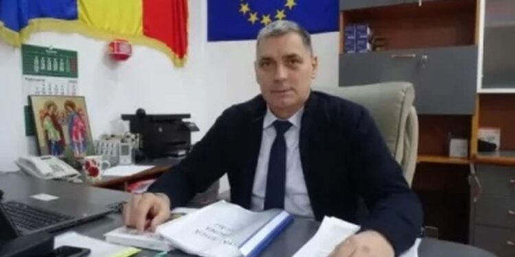 Un primar PNL din județul Neamț a câștigat alegerile, deși era arestat