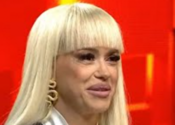 Preafrumoasa Anda Adam, care arată dumnezeiește la 44 de ani și are la degetul mic orice curtezan, este o femeie măritată și roagă curtezanii să nu mai insiste
