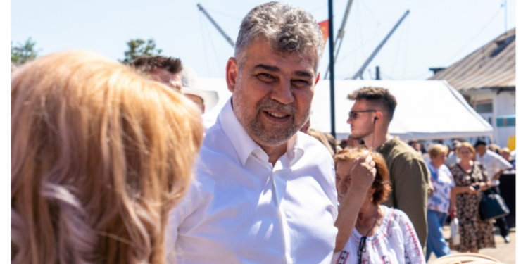 Frumușelul Marcel Ciolacu a făcut baie de mulțime în Baia, prima capitală a Moldovei, care nu e în Buzău