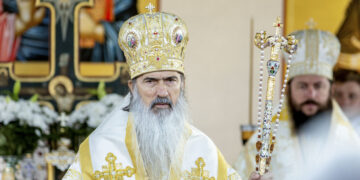 ÎPS Teodosie: Inteligenţa artificială este, aşa cum îi spune numele, fără legătură cu realitatea.