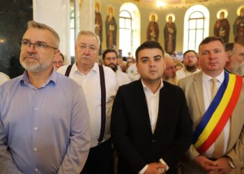 Duminică a avut Slujba Întronizării noului Mitropolit Evloghie de la Catedrala „Pogorârea Sfântului Duh” din Slătioara