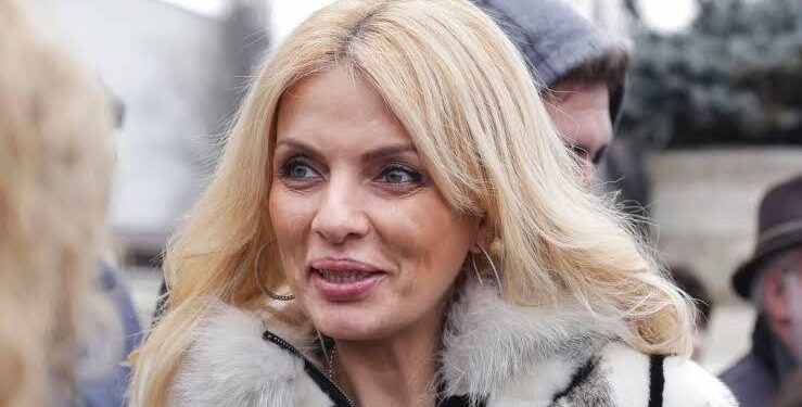 Preafrumoasa deputată Laura Vicol a demisionat din PSD în urma escrocheriei Nordis