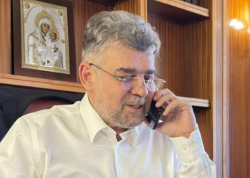 Ciolacu a vorbit cu Trump în engleză doar 30 de secunde, până când i-a zburat telefonul pe geam de la datul din mâini