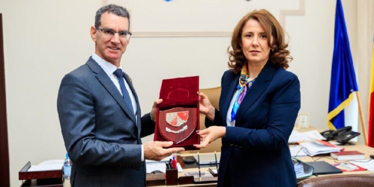 Președinta CJ Bacău, Cristina Breahnă Pravăț, a primit vizita ambasadorului Statului Israel în România, Lior Ben Dor