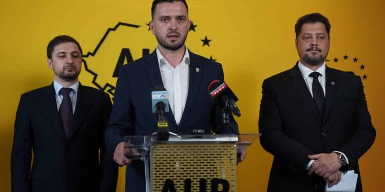 AUR cere în Camera Deputaților „constatarea încetării mandatului de președinte al lui Iohannis”. PSD s-a opus!