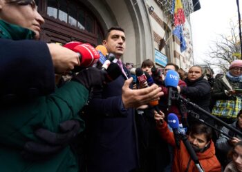 George Simion: „România trebuie să fie o țară democratică, o țară măreață, o țară care să aparțină lumii libere în Uniunea Europeană și în NATO, cu încredere în potențialul pe care îl are”