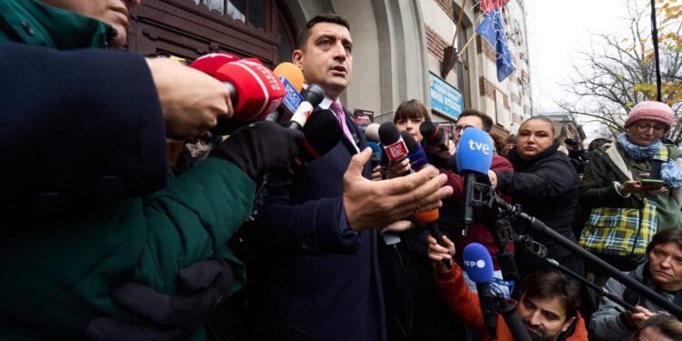 George Simion: „România trebuie să fie o țară democratică, o țară măreață, o țară care să aparțină lumii libere în Uniunea Europeană și în NATO, cu încredere în potențialul pe care îl are”