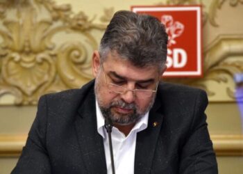 Ciolacu intenționează să se retragă din viața publică. Ar pleca și acum, dar trage sistemul de el