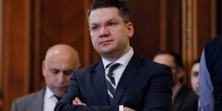 Mihail Neamțu (AUR): Arătăm ca o Republică bananieră, în care alegerile și voturile a milioane de cetățeni sunt anulate iar un candidat la funcția prezidențială e săltat din stradă