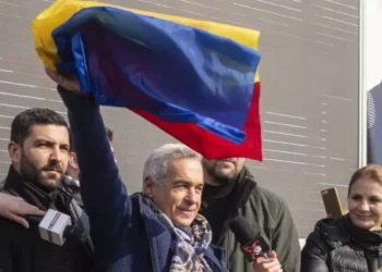 Pe 26 martie, românii îl sărbătoresc în stradă pe Călin Georgescu